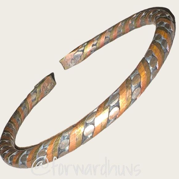 Men’s Tri-Colored Metal Bracelet - Picture 1 of 10